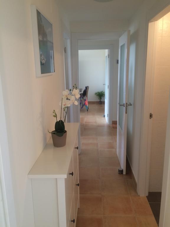 Appartement Las Terrazas De Alcaidesa Luaran gambar
