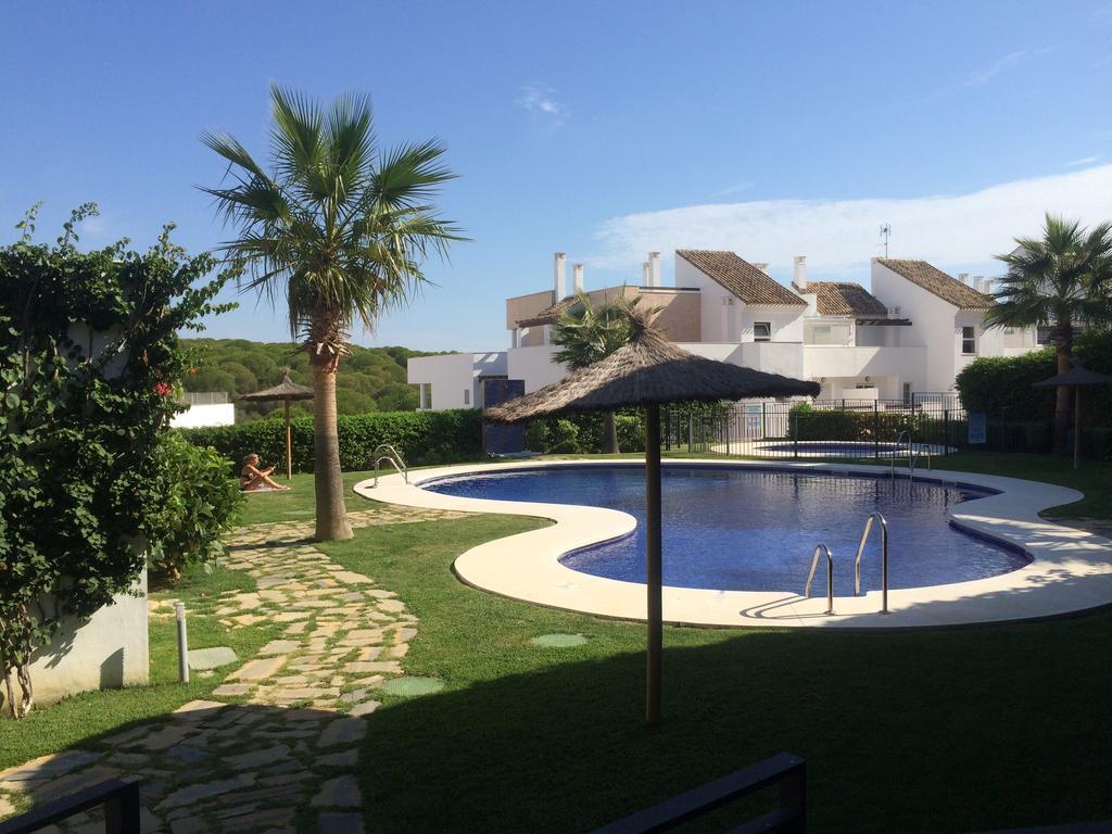 Appartement Las Terrazas De Alcaidesa Luaran gambar